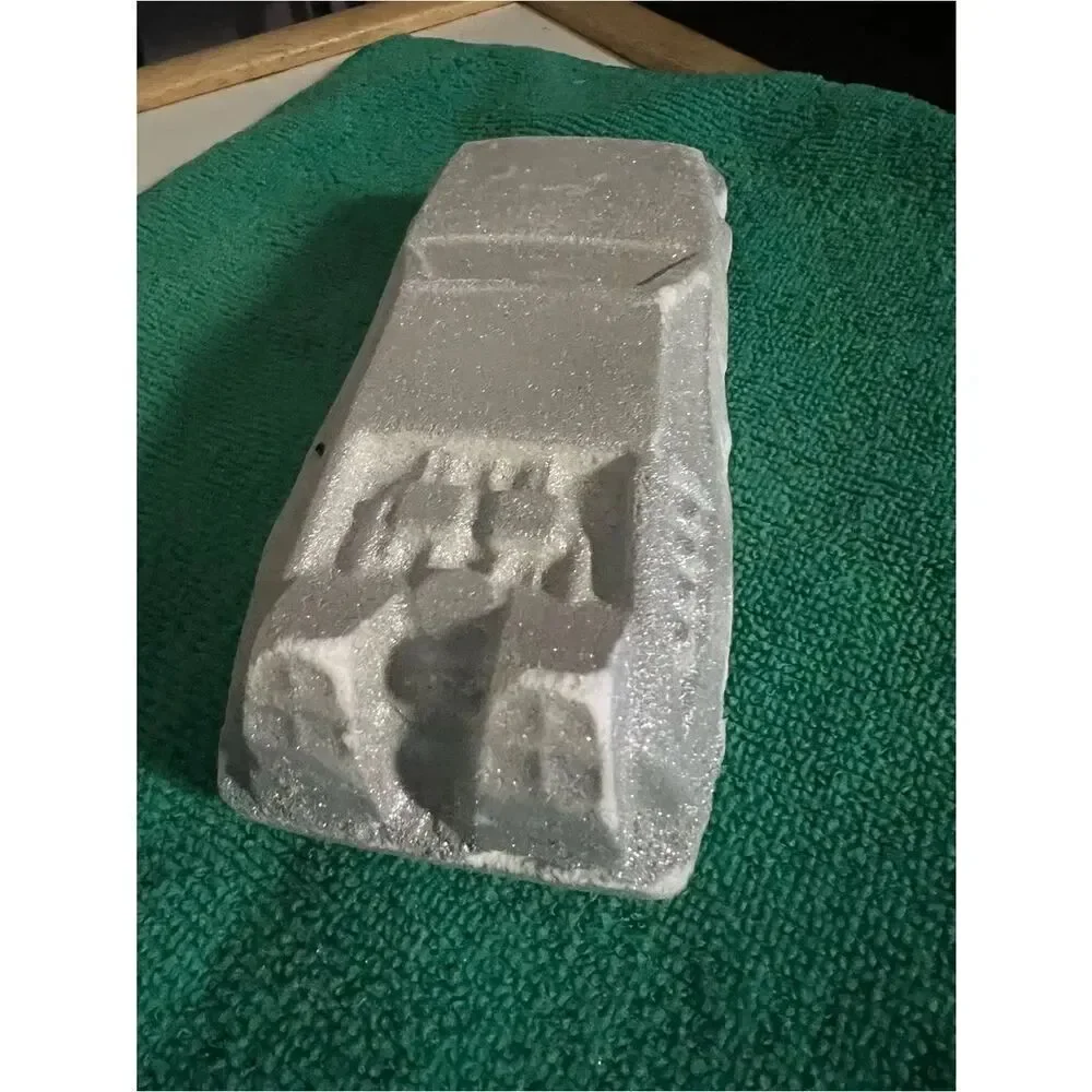 Lush Silver DeLorean Back To The Future Bath Bomb Limited Edition